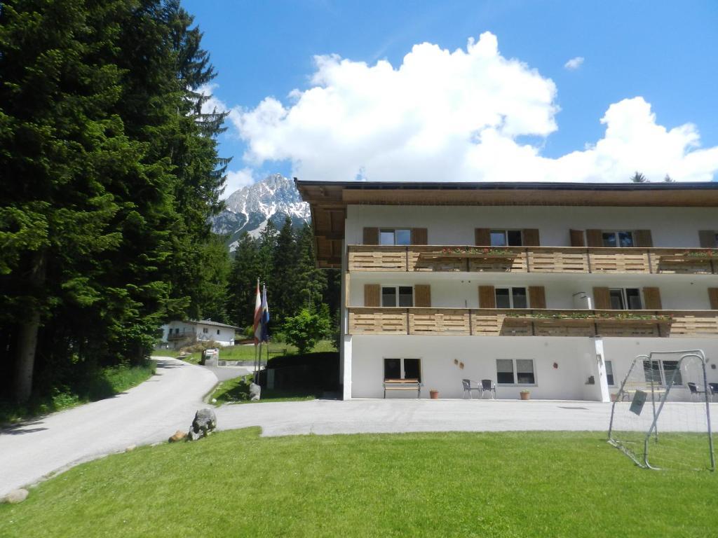 Pension Und Appartements Hartkaiser Ellmau Luaran gambar