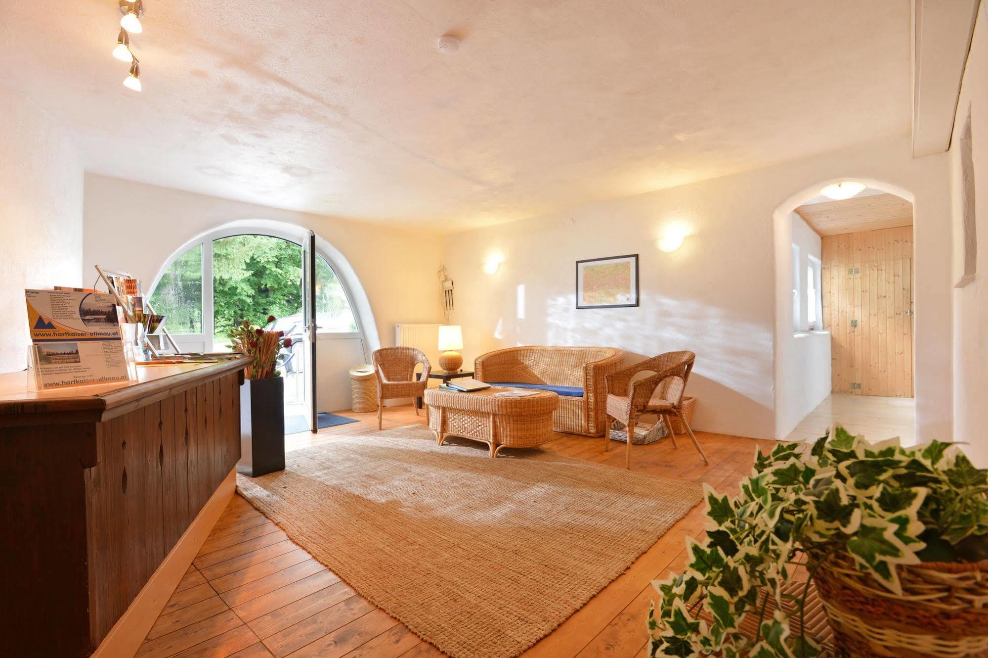 Pension Und Appartements Hartkaiser Ellmau Luaran gambar